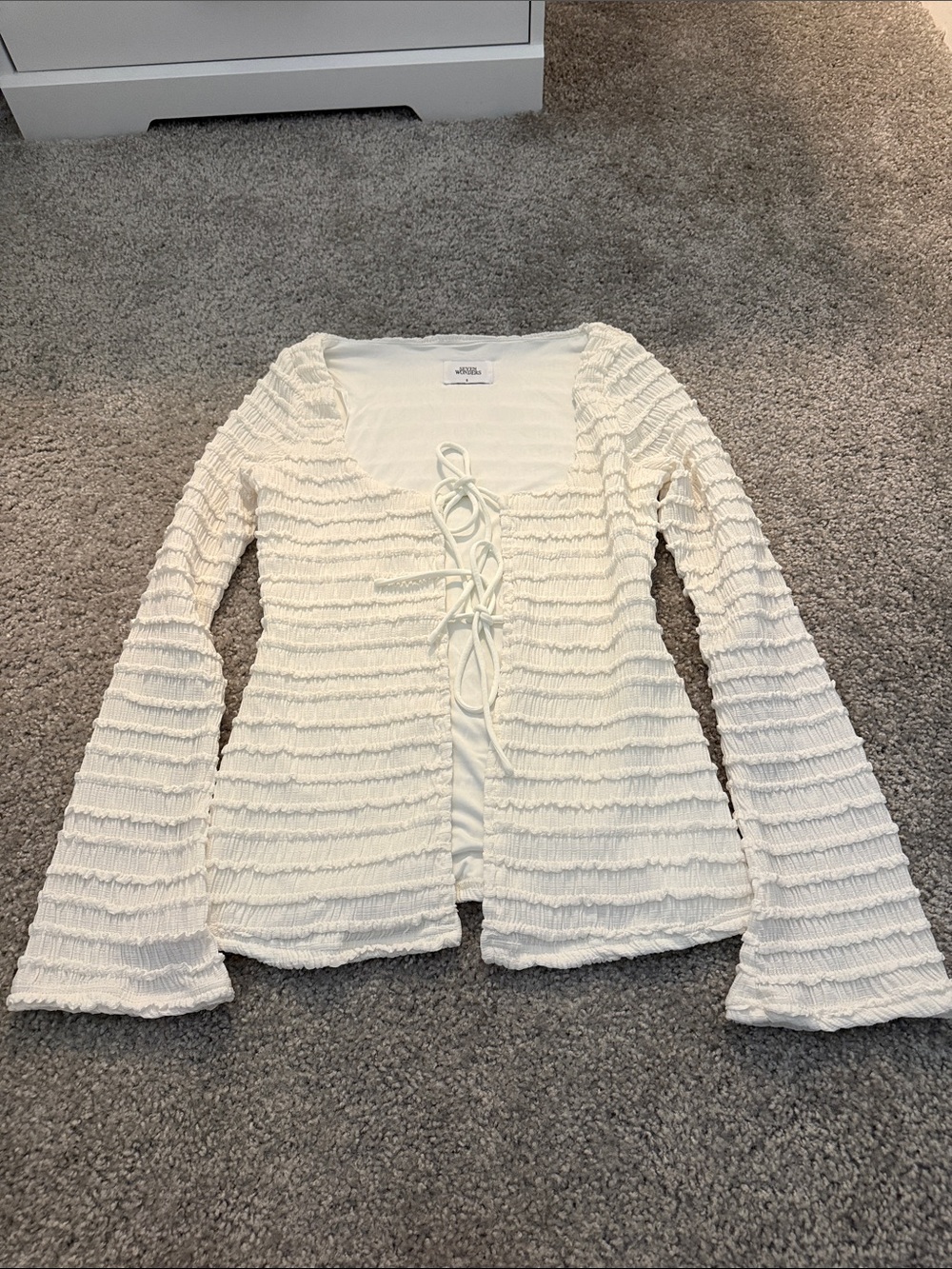 Adalee Ruffle Texture Top in White - Picture 2 of 6
